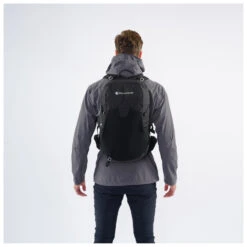 Montane Azote 25 - Walking Backpack 19 Montane Azote 25 - Walking Backpack -Camping Specialty Store montane azote 25 walking backpack detail 9