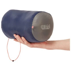 OMM Mountain Core 250 - Synthetic Sleeping Bag 9 OMM Mountain Core 250 - Synthetic Sleeping Bag -Camping Specialty Store omm mountain core 250 synthetic sleeping bag detail 4