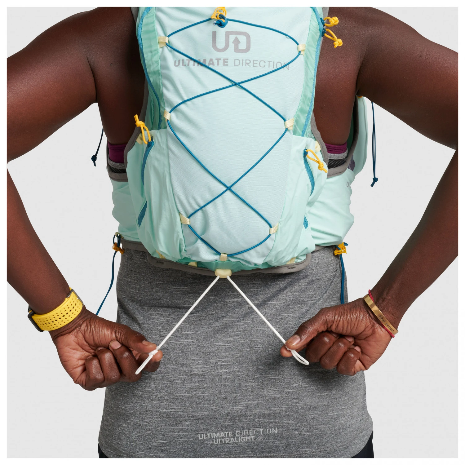 Ultimate Direction Women's Ultra Vesta 6.0 - Trail Running Backpack 7 Ultimate Direction Women's Ultra Vesta 6.0 - Trail Running Backpack - Image 5