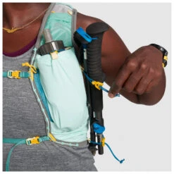 Ultimate Direction Women's Ultra Vesta 6.0 - Trail Running Backpack 17 Ultimate Direction Women's Ultra Vesta 6.0 - Trail Running Backpack -Camping Specialty Store ultimate direction womens ultra vesta 60 trail running backpack detail 7